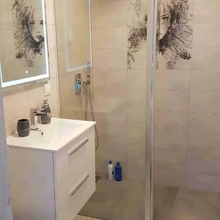 Nad Dachami Sopotu Apartman *